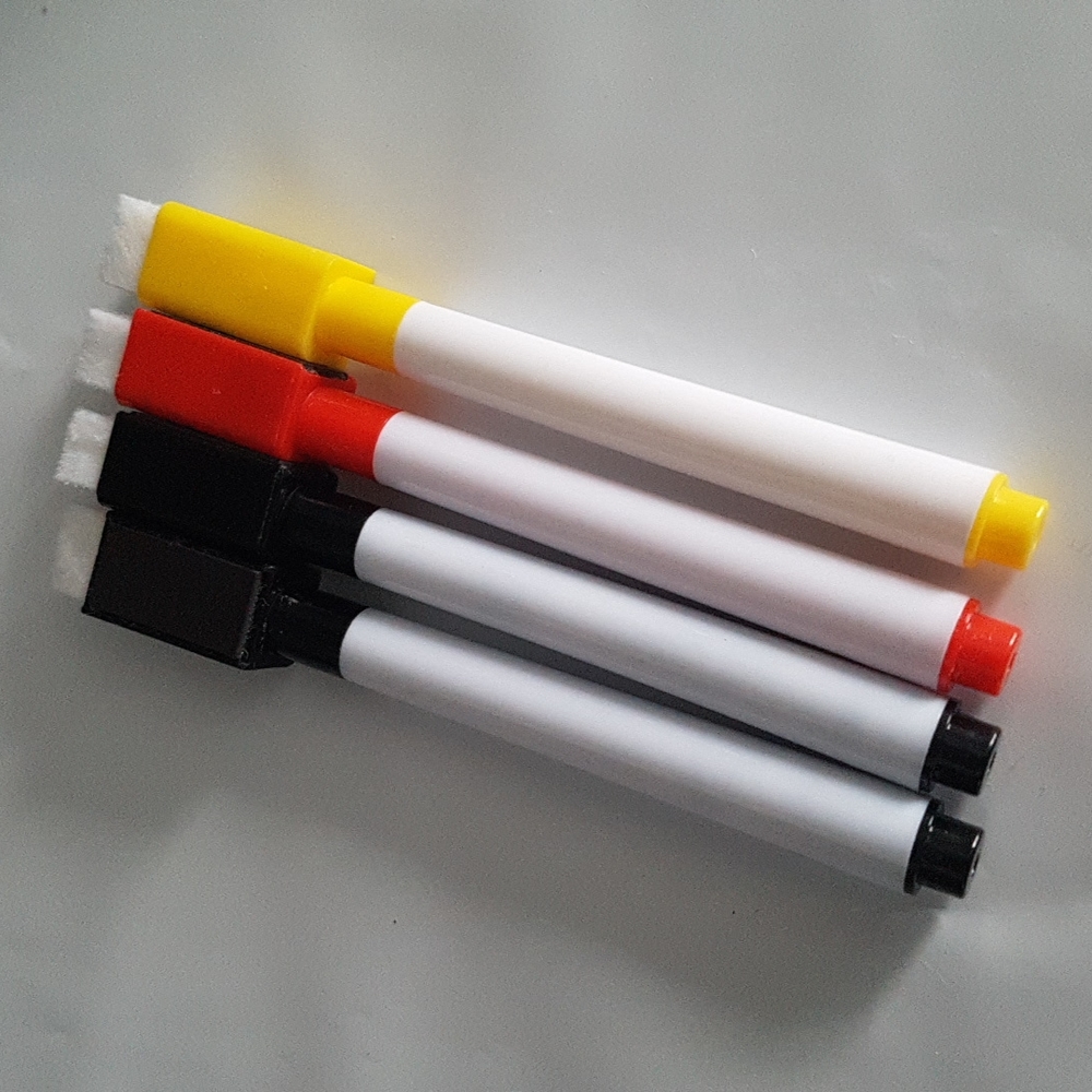 2/15$ NEW 4 pcs Erasable Magnetic Markers for White Boards (Small)